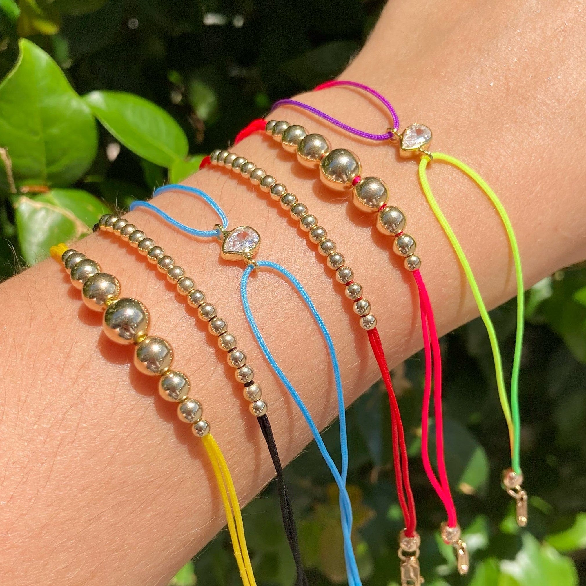 No Strings Attached | Teardrop Charm Bracelet
