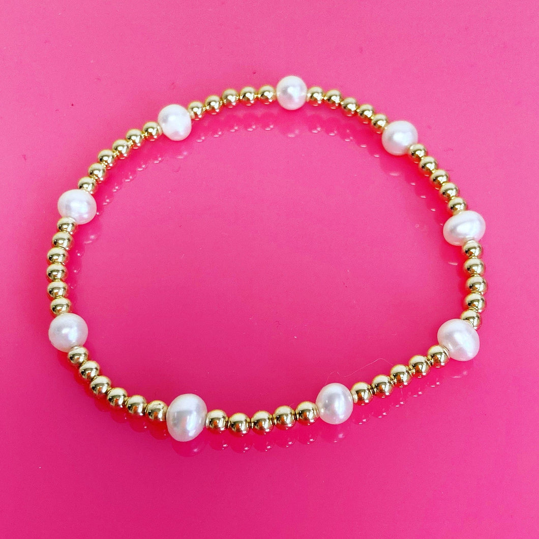 Perla | Freshwater Pearl and Gold Beaded Bracelet