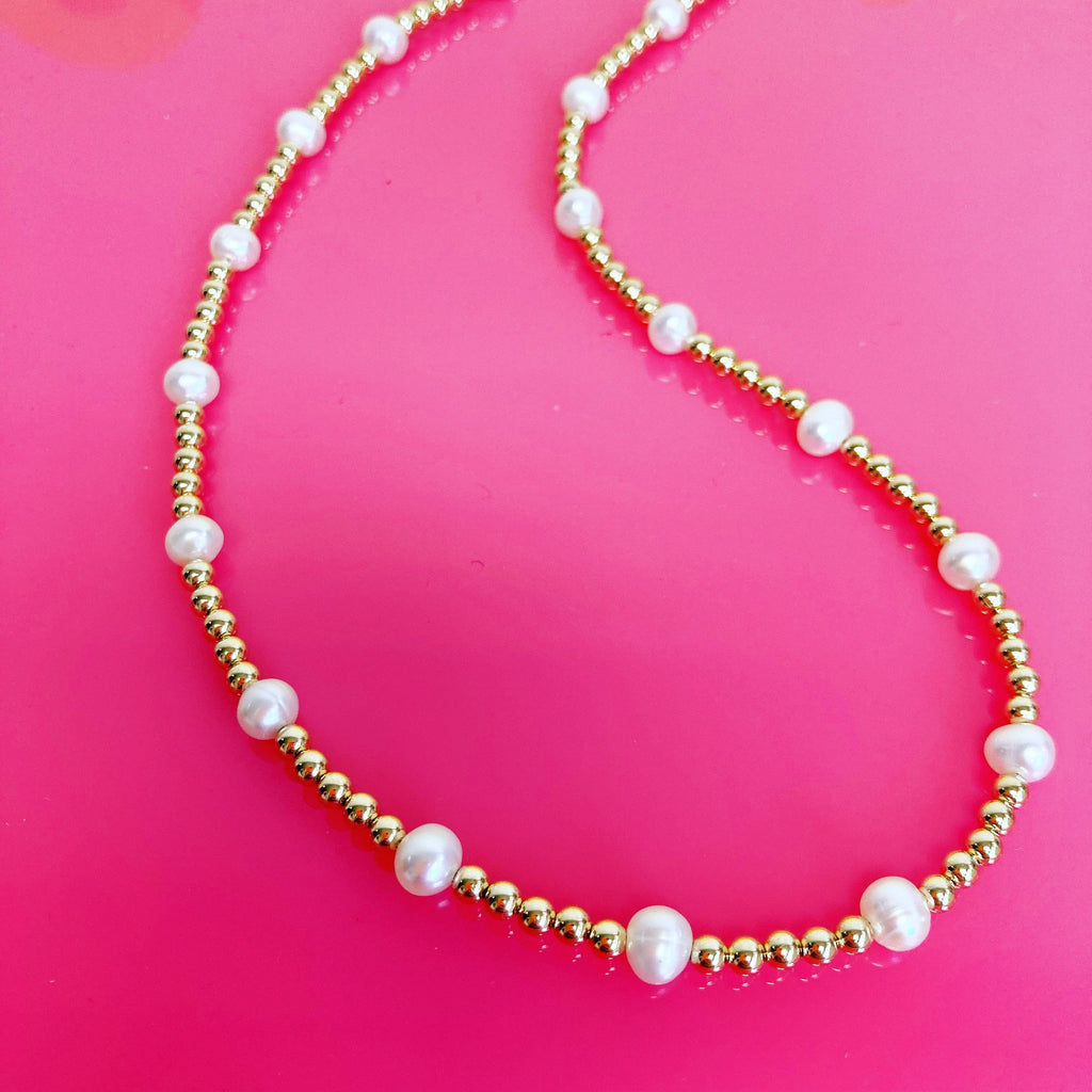Perla | Freshwater Pearl and Gold Beaded Necklace